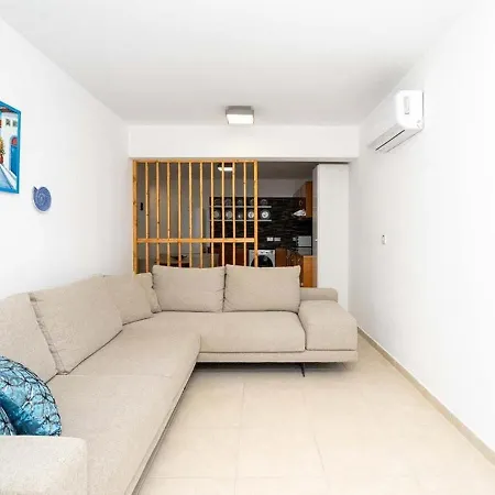 Stella's Little Island Gem