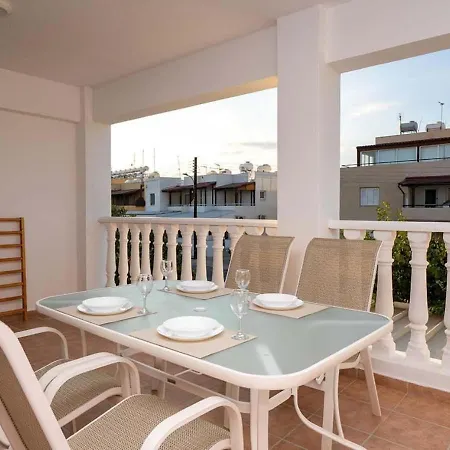 Stella's Little Island Gem Apartment Paralimni